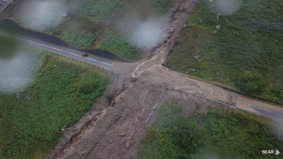 BBCScotlandNews's tweet image. UPDATE: Aerial images show the extent of a landslip at the Rest and Be Thankful in Argyll.

Read more ➡️ bbc.in/3i9WxLG

📸 = @NWTrunkRoads
