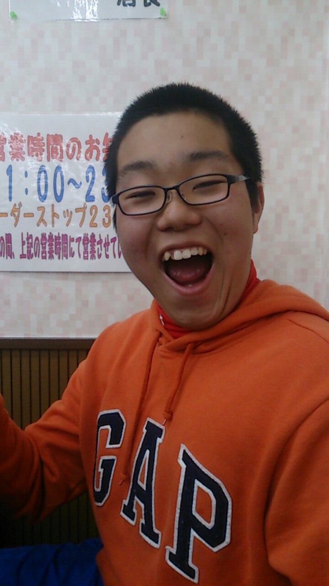 41siy_mcz's tweet photo. お誕生日おめでとう😋🍟🍔M
スマイル下さい😀 https://t.co/AftPrYcuM2