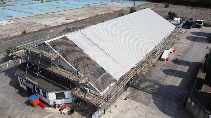 rapiditrecycle's tweet photo. The end is in sight for our new roof! It really has been the craziest 4 weeks! New cladding has started this week around the walls and we can't wait to show everyone the finished look.
@chamberlowcarb #refurbishment  #refresh #foundations #newroof  #teamwork  #investment https://t.co/sqyHiHCQcv