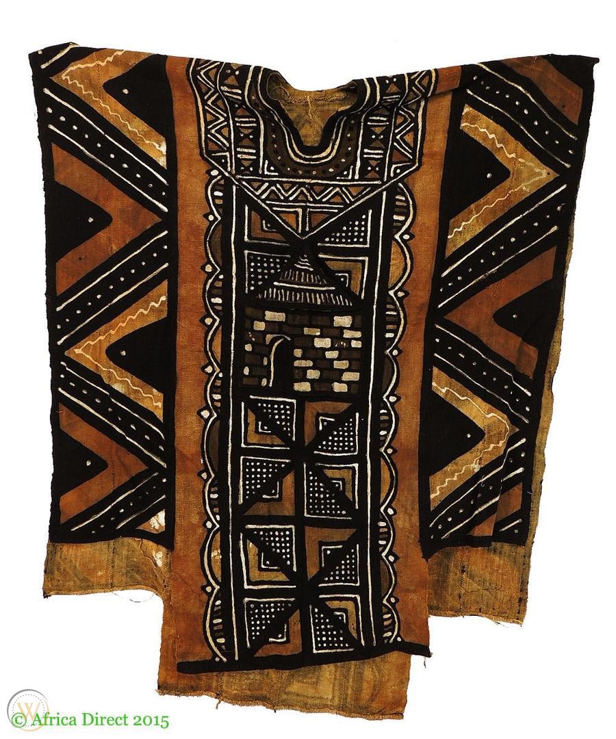 Largely influenced by the Ghanaian Empire before it. The Mali empire took to wearing hand printed textiles or mud cloth.And Also along w/ the Songhai Empire during the 13th century wore some of the first Boubou’s or kaftan’s w/ matching head wraps.
