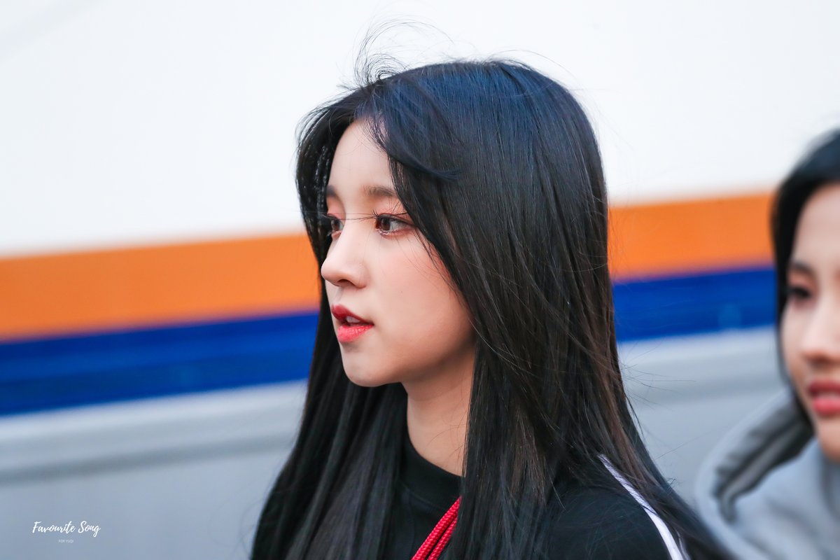 favouriteSYQ's tweet photo. 200410 

🥰

#송우기 #우기 #YUQI #GIDLE #宋雨琦 #雨琦 #여자아이들 https://t.co/Hbex0ChJpX