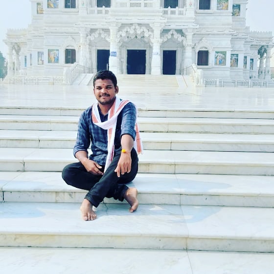 Pirithivirajan3's tweet photo. காலம் காத்திருப்பது இல்லை ! 
ஆனால் நம்மை நேசிக்கும் உண்மையானஇதயம் நமக்காக 
நிச்சயம் காத்திருக்கும்…

Waiting for you......

#premtemple #காதல்கோவில்...
#மதுரா ( பிருந்தாவன் ) உத்திரப்பிரதேசம்.. https://t.co/fwU4VqyA9S