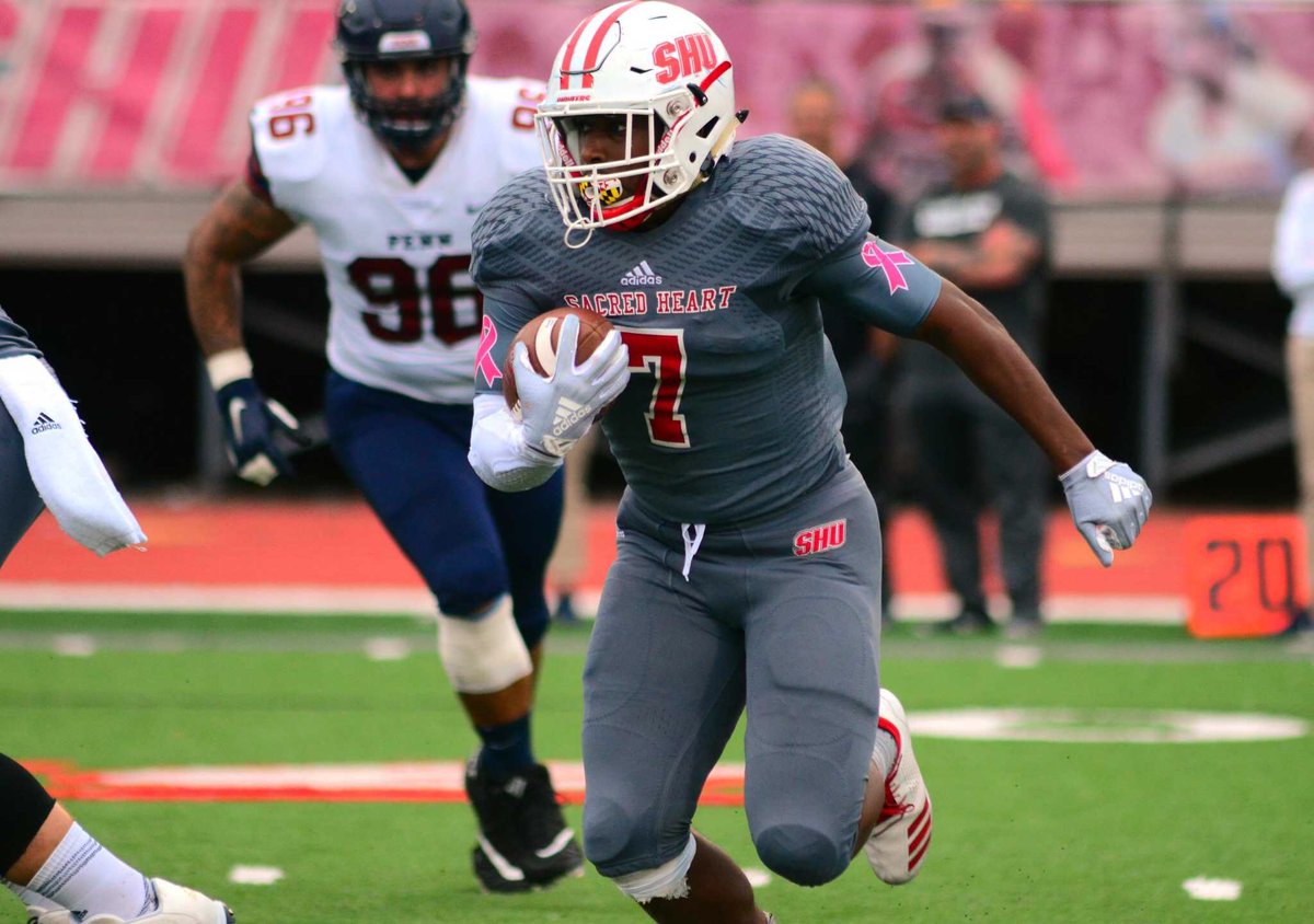Sid_Kone's tweet photo. After Great Conversation On The Phone With @Coach_Cooke52 I Am Glad To Have Been Re-Offered By Sacred Heart #GoPioneers!! @Coachlanese13 @mark_nofri @alexgleitman @aboutunyc @KhamarrSmith 🙇🏾‍♂️✨ https://t.co/2rIYErJdCn