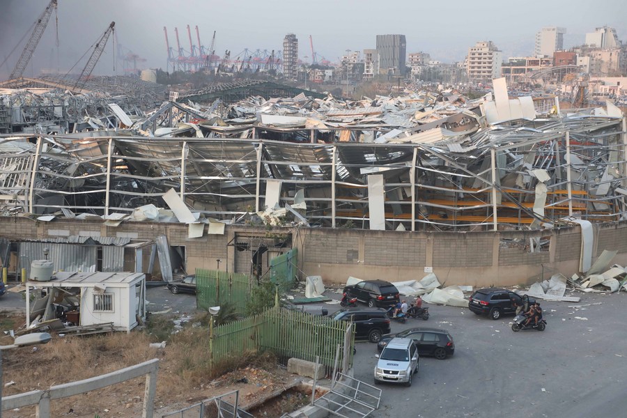 XHNews's tweet photo. Latest on #BeirutBlast:
- Over 73 killed, 3,000 injured; casualties may rise as hundreds are still missing
- Explosives stored at Port of Beirut, reportedly 2,700 tons of ammonium nitrate, may be the cause
- PM vows to punish those responsible
- National mourning day declared https://t.co/iojMwDe2QY