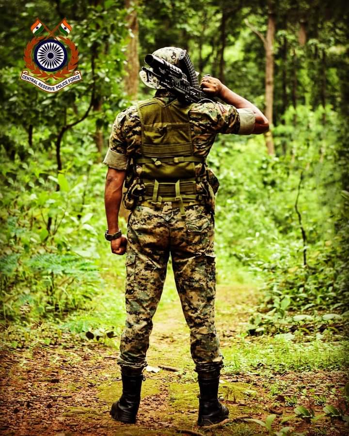 crpfindia's tweet photo. सच पूछो तो शर में ही बसती है दीप्ति विनय की
संधिवचन सम्पूज्य उसीका जिसमे शक्ति विजय की

#CRPF
#देश_के_रक्षक
#NationFirst🇮🇳 https://t.co/7jmTcijJ9A