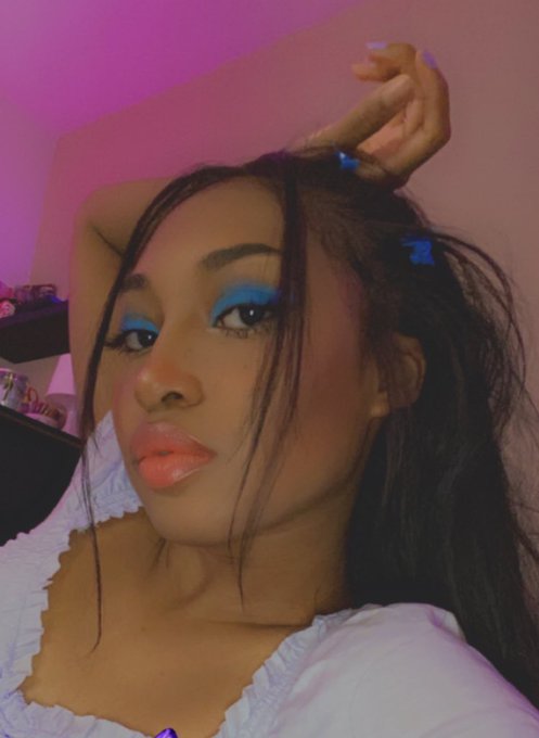 Watch 🎀 baemax 🎀's leaked NSFW photo on TwXstars