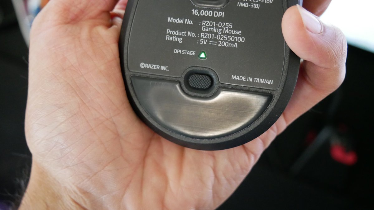 LilRiceMuncher's tweet photo. So this is what they mean by breaking-in your mouse feet 🧐 it really is that much more smooth!! #breakitin #ptfe #mousefeet #Razer #RazerViper https://t.co/0DZzoCSGs7