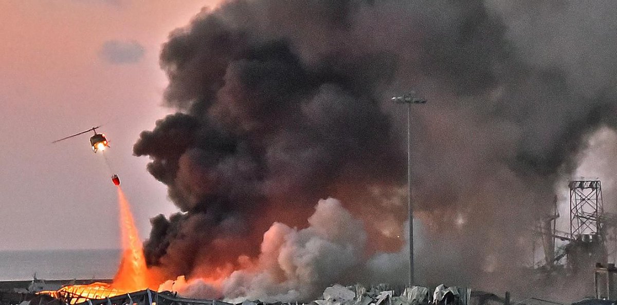 le_Parisien's tweet photo. 📸 Les terribles explosions de Beyrouth au Liban en 10 photos ➡  https://t.co/UxggnqlCNR https://t.co/NaxuXtssbU