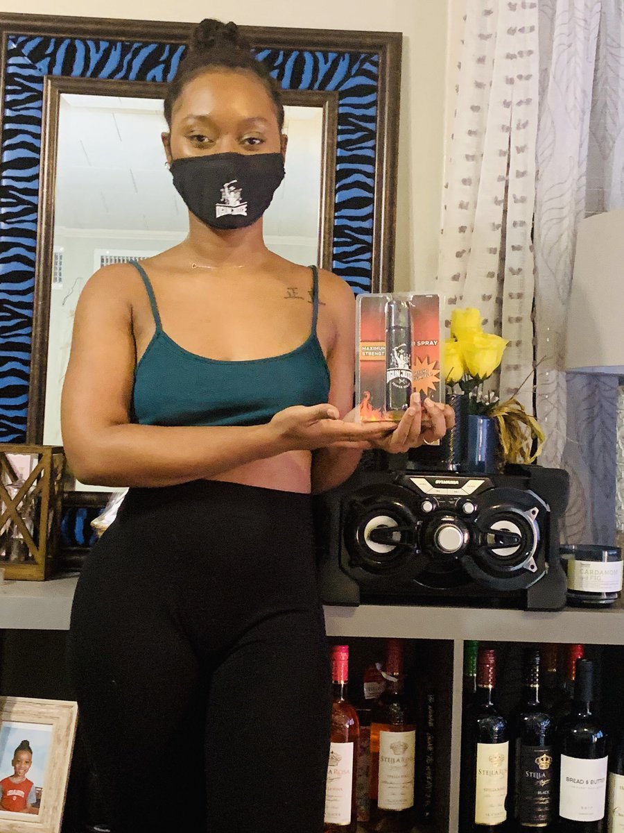 cheveychevelle's tweet photo. @tariqnasheed Right on time with this set up! #WannaPlayGetThisSpray #OgunJuice #Haiti(1804) #AvoidTheMachines #TariqNasheed https://t.co/cxc5GP5aqf