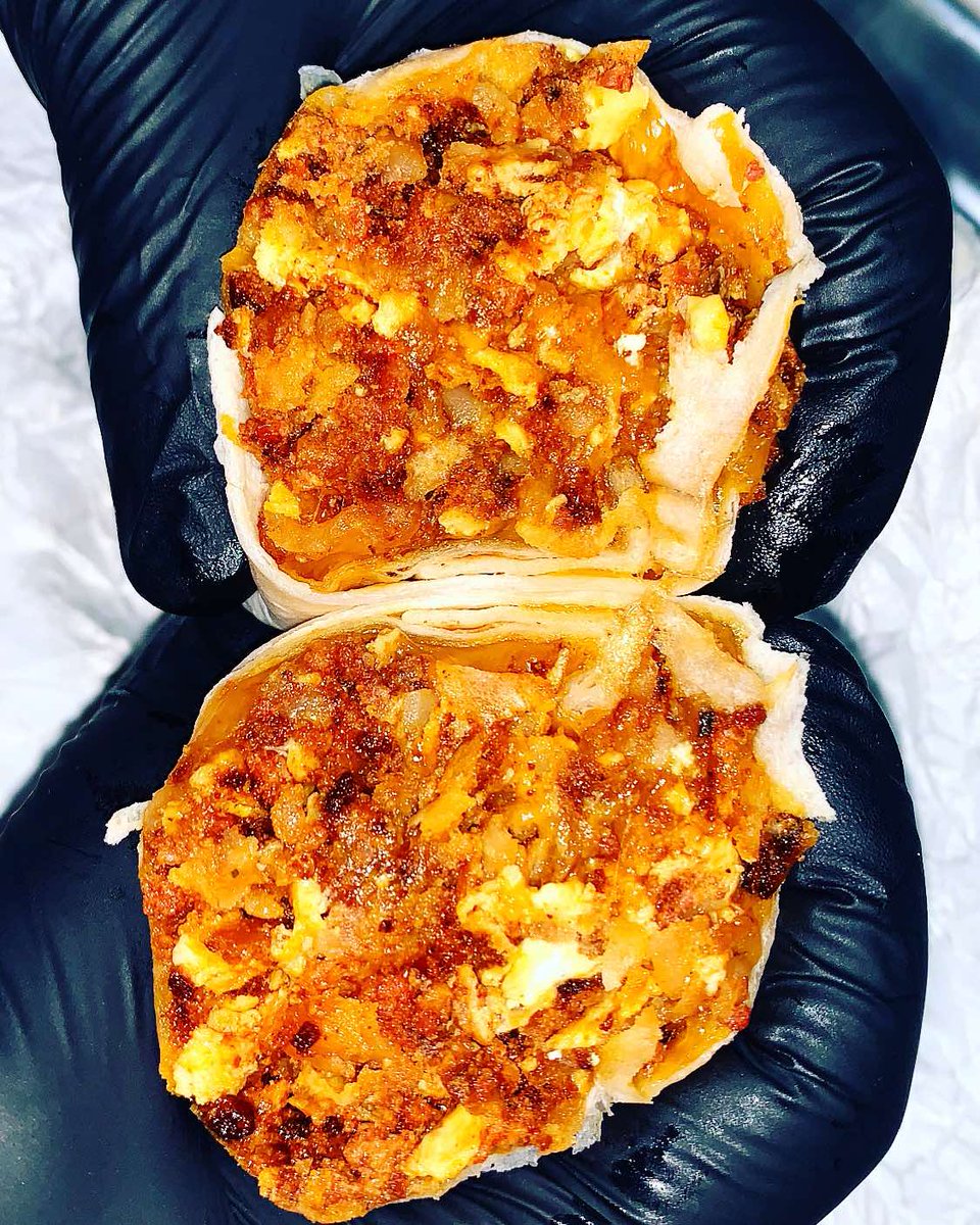 BreadandBrkfast's tweet photo. Bacon & Chorizo breakfast burrito? YES please 🤤 #breadandbreakfastla #breadandbreakfast #breakfastburrito #breakfastinbed #breakfastclub #breakfast #breakfastburritos #breakfastofchampions #breakfastsandwich #breakfastfordinner #breakfastbowl #breakfeast #breakingfast #BandB #la https://t.co/GY4gNHtYhr