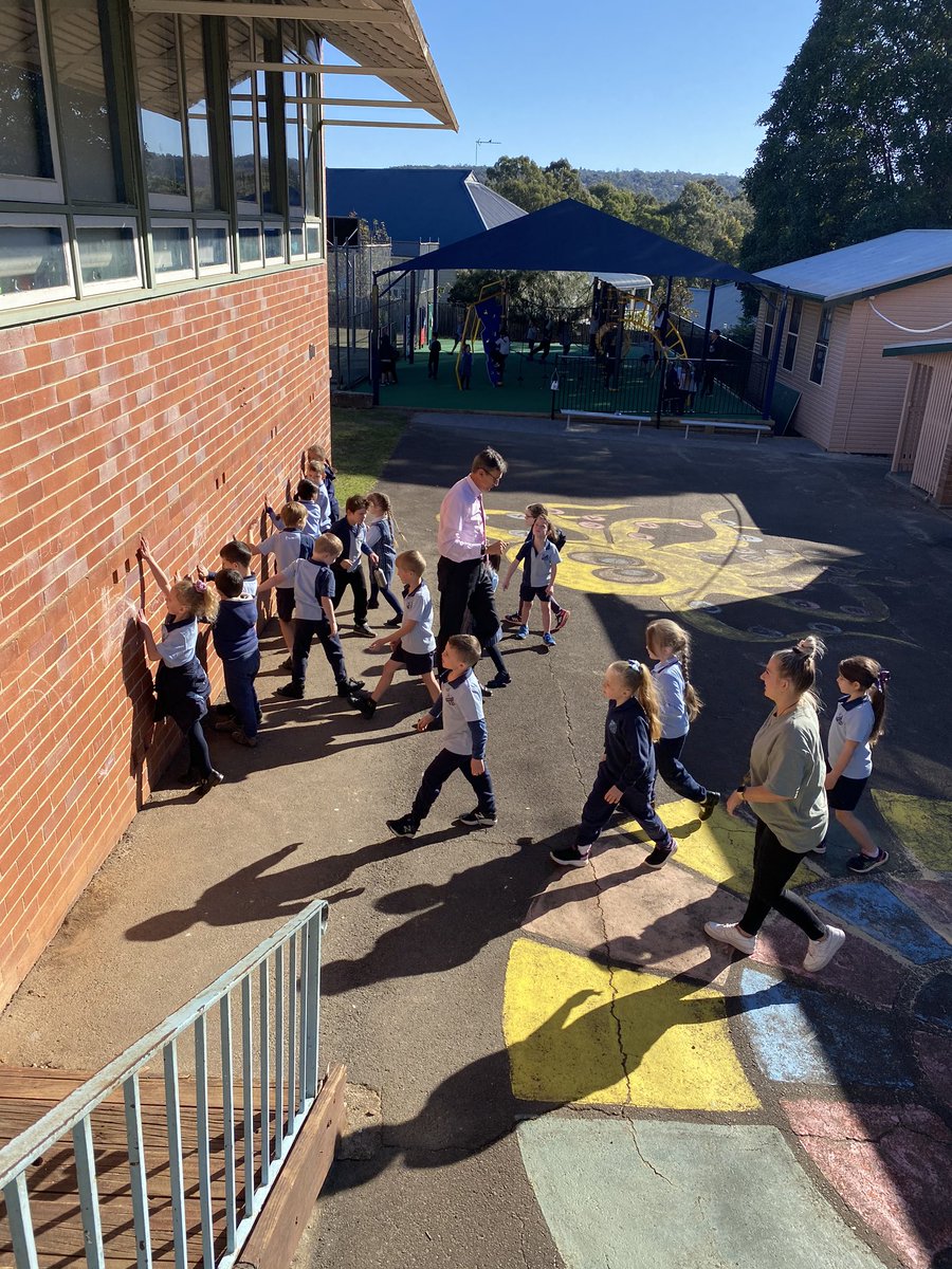 School history tours with Mr Bamford  📚