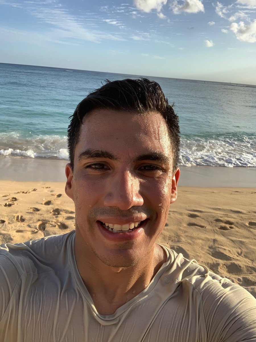 DavidZelaya17's tweet photo. No better way to close out a good long run than with a dip in the pacific, that PCS life isn’t all bad #yes #itstings #HaleKoa https://t.co/XUcZl9k8Dm