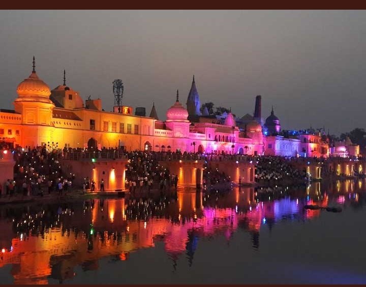 Roushan23664348's tweet photo. इतिहास में आज का दिन स्वर्णिम अक्षरों में लिखा जाएगा। श्रीराम मंदिर के शिलान्यास से पूरी दुनिया के रामभक्तों का सपना साकार हो रहा है।आप सभी को हार्दिक बधाई और शुभकामनाऐं।
 #पधारो_राम_अयोध्या_धाम https://t.co/bV9fKss1ws