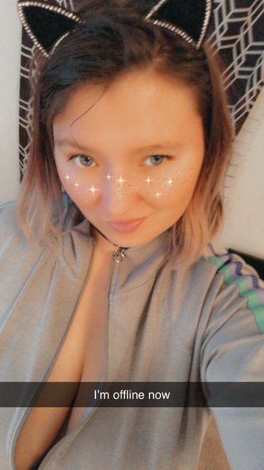 I&rsquo;m offline for now but be sure to join in the fun tomorrow night: https://t.co/hWckRfqOoZ #cammodel<a href="/tag/cammodel"class="tags"><span>#cammodel</span></a><a href="/tag/camgirl"class="tags"><span>#camgirl</span></a><a href="/tag/busty"class="tags"><span>#busty</span></a><a href="/tag/streammate"class="tags"><span>#streammate</span></a><a href="/tag/stream"class="tags"><span>#stream</span></a>