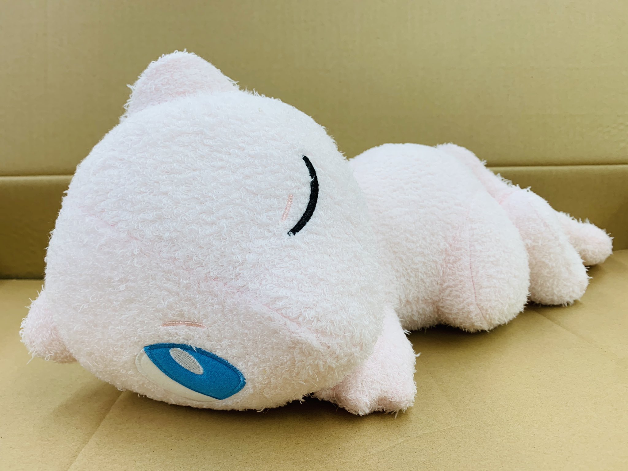 ট ইট র まりお日本橋 ポケットモンスター くつろぎタイム めちゃでかミュウぬいぐるみが入荷いたしました でかくてもこもこで可愛い オンリーワン 日本橋 難波 ゲームセンター プライズ Ufoキャッチャー ポケモン T Co