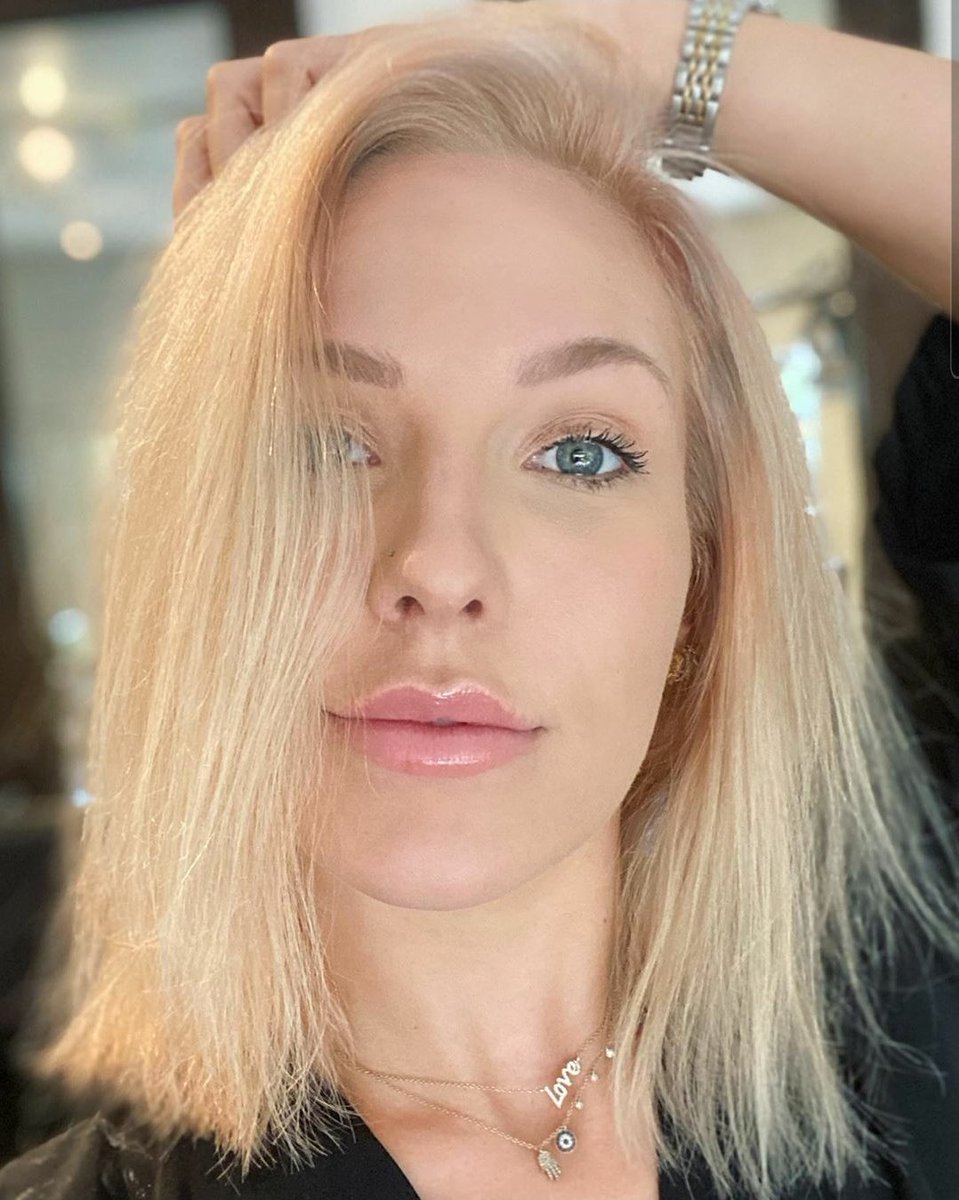 That's my baby. #wcw <a href="/G0LDENLILY_/">Arielle Ford</a>