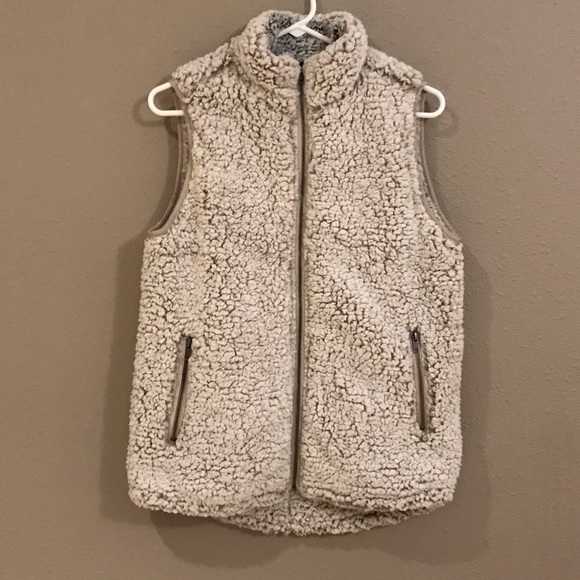ISOBOLO1's tweet photo. So good I had to share! Check out all the items I'm loving on @Poshmarkapp from @okayfinegabby #poshmark #fashion #style #shopmycloset #threadsupply #gap #lululemonathletica: https://t.co/abjJonApBl https://t.co/LX1mp1cTw0