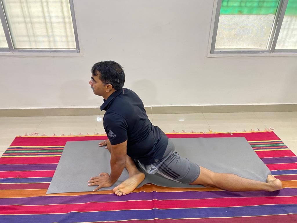 ipskabra's tweet image. The destination of which is self-acceptance, Yoga is that journey which goes beyond self-improvement.

#30Days30Aasan Challenge.
Practiced #PigeonPose with @SohanYogaIndia.
Passing the Challenge to @PanditRidhima @beingpriyanka15 &amp;amp; @gkd60.
Plz do join.
#BoostImmunityWithYoga
