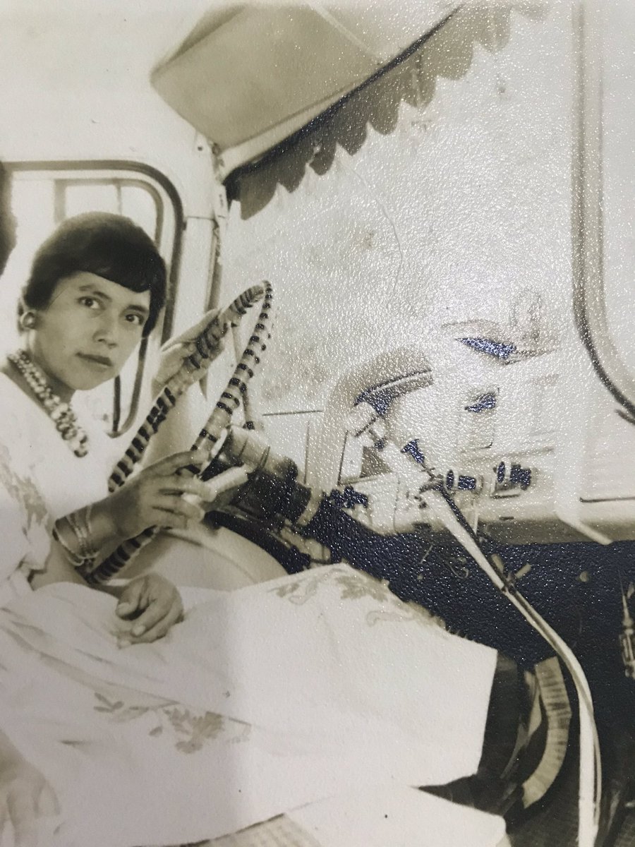 KasandraSencion's tweet photo. Feliz cumpleaños hasta el cielo chula de mi vida, como siempre y en todo momento extrañándote, aquí tu amor jamás morirá siempre permanece, estás en mi corazón y mis sueños, un abrazo hasta el cielo. Eres vida mi Teresa, eres vida. https://t.co/UxGqhk8xt1