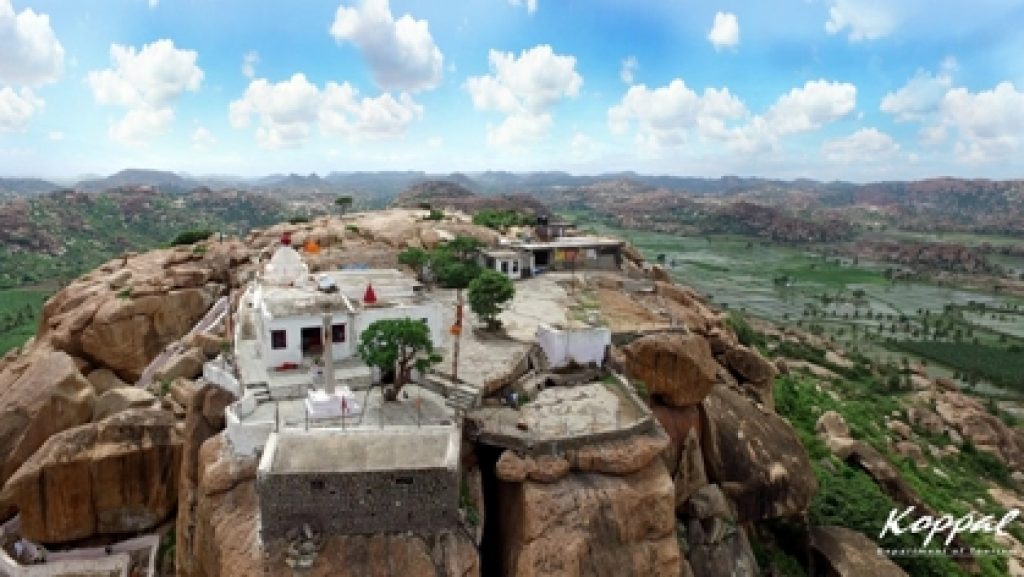 yuva_brigade's tweet photo. Lord Hanuman's mother Mata Anajaneri was living in Anjanadri hills (mountain caves) near Risyamukha mountain on the banks of the Pampa, where King Sugreeva and Lord Rama met Hanuman.  #LandOfHanumanCelebrates https://t.co/ikWla1QHec
