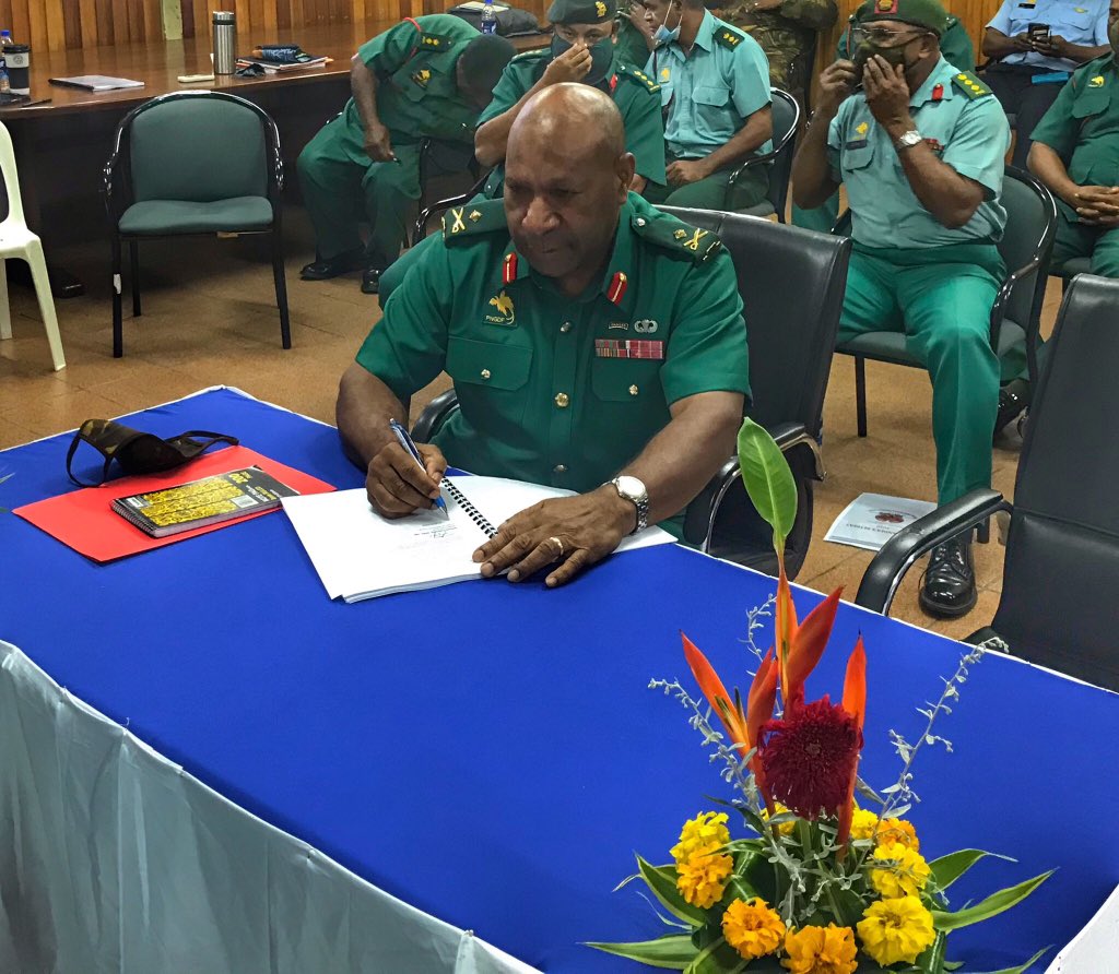 @dcospngdf tweet media