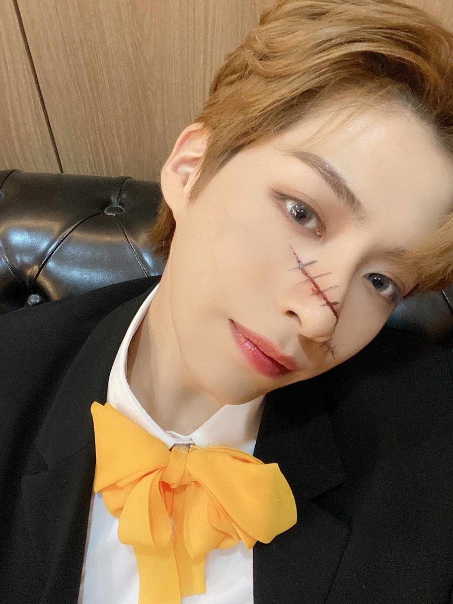 official_ONEUS's tweet photo. [#시온]
스테이지 브레이크 비하인드 대방출💥 달님들 어제 뜬 티저 보셨나요?! 완전 이쁘죠?! 짱이죠?! 멋있죠?! 과연 어떤 앨범이 나올지 조금만 더 기다려주세요ㅎㅎ 습하고 꿉꿉한 날씨지만 오늘 하루만큼은 시온한 하루 보내셨으면 좋겠습니다! 오늘도 너무 많이 사랑해 우리 달님들🌎❤️🌙👿😇 https://t.co/W2T0z42vvx