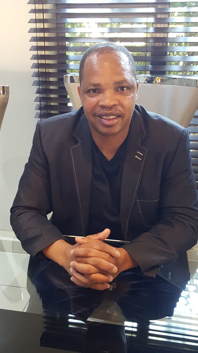SABCSummerSong's tweet photo. Good morning everyone!!!  We celebrate today the birthday of the man himself Owen Ndlovu...happy birthday Gatsheni👑💐🎁🎈🎂💰 may the good Lord grant you all your wishes, see many of these years to come and live your life to the fullest 🙌🙌🙌 https://t.co/uEVCrcStYJ