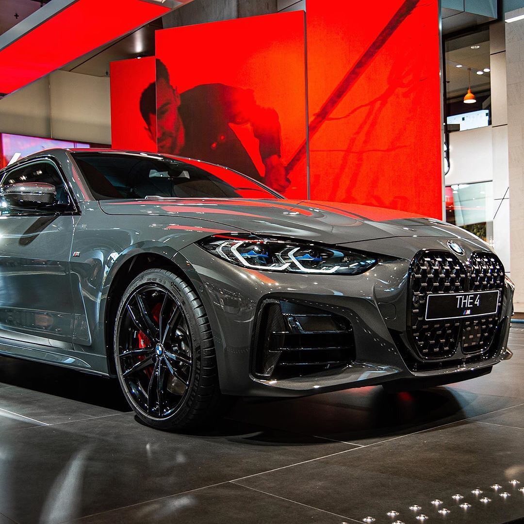 OtsileJK's tweet photo. This is exactly how I'd spec mine.

* Dravit Grey
* Shadowline exterior trim
* Gloss black wheels
* Red calipers
* Carbon fibre mirror caps
* Cognac leather interior

The new BMW M440i. 📸 via bmw_heart (IG) https://t.co/DOu4XCYJdk