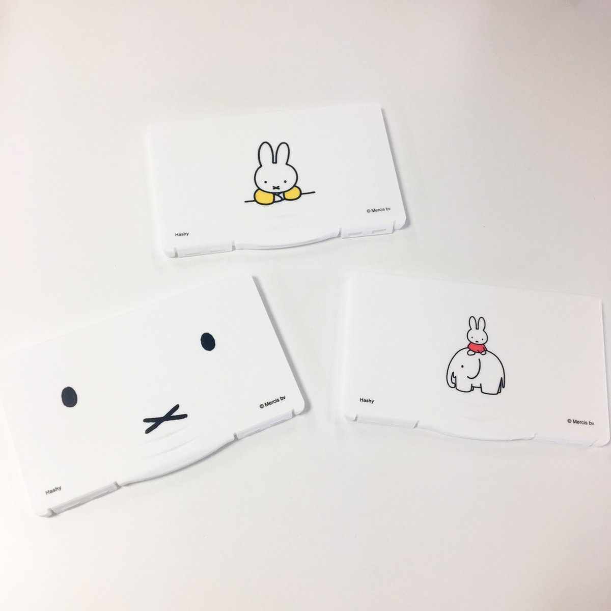 シャンブル しまむらグループ マスクの持ち運びにお困りではないでしょうか かわいいミッフィーのマスクケースなら お出掛けに一緒に連れて行きたくなっちゃいますね マスクの形を崩さず 衛生的に保管できる 抗菌仕様で 不織布マスクの収納にぴったり