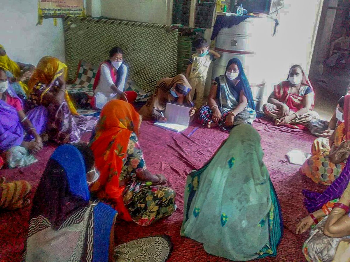 AEAISouthAsia's tweet photo. #covid19updates: Aide et Action trains mothers in creative engagement with children. 100 households converted into #learningcorners to ensure continued learning for the children by mothers.
#EducationforAll #Educationforlastmilechildren #MadhyaPradesh https://t.co/xgQOf5eBQA