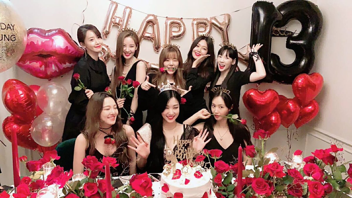 InspirationSNSD's tweet photo. 200805 Seohyun's instagram update
"Oggi รจ il 13ยฐ anno che siamo insiemeโค
I momenti piรน luminosi della mia vita sono stati con le SNSD e i SONEโฅ. Grazie, vi amo tanto, che sia per sempre๐ #SNSD #RightNowItsGirlsGeneration #SONE #13YearsWithGirlsGeneration #GG4EVA" https://t.co/aQnBCDgjr3