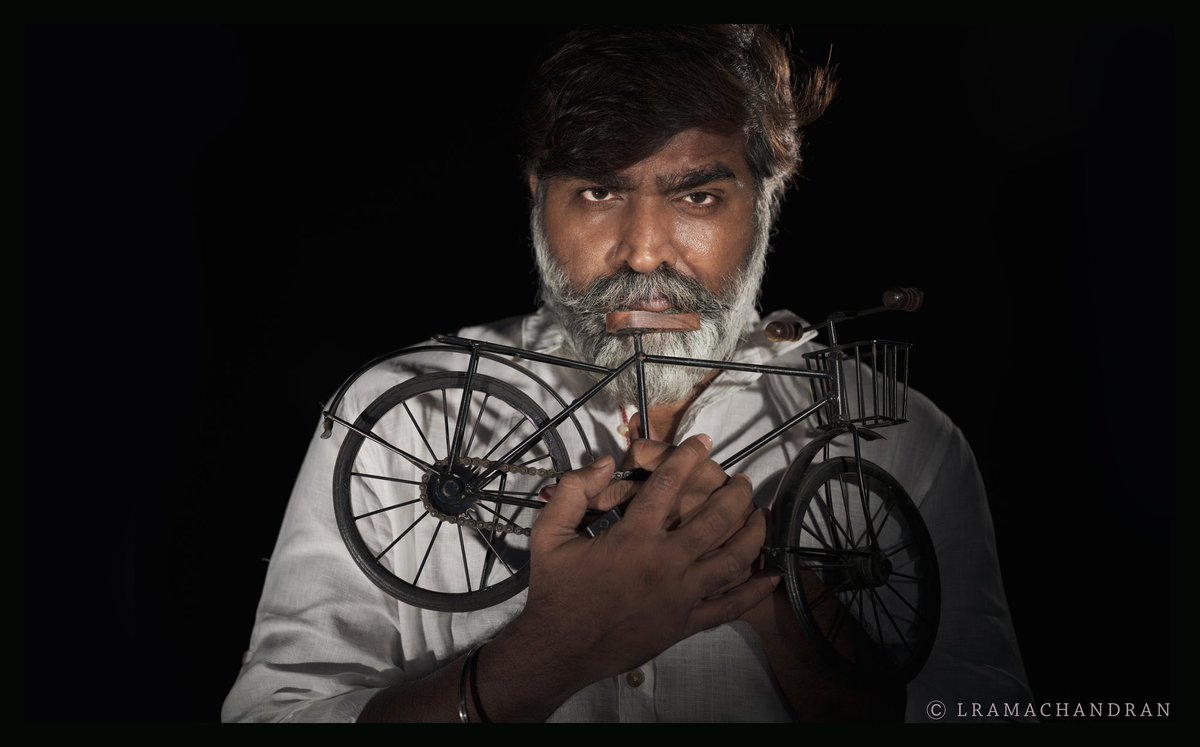 VijaySethuMedia's tweet photo. #AnbudanVijaySethupathi
Here it is 17/21 HD #HumanPhotoShoot
@VijaySethuOffl ๐ฅ๐ฅ๐ฅ
#MakkalSelvan #VijaySethupathi
#VijaySethupathiChennaiFC
@kumaran_VSP @Deva8586 @DineshSethuOffl @bulletvikki @chennai_vjs_Fc @VijaySethuMedia @VijaySethuFans @VSPFC_Porur https://t.co/yFoIvI8mIR
