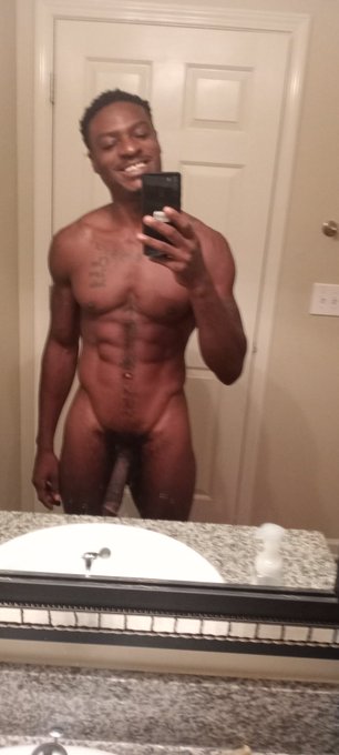 Back kn my hoe shit https://t.co/OGt7VS0dFd<a href="/tag/newprofilepic"class="tags"><span>#newprofilepic</span></a>