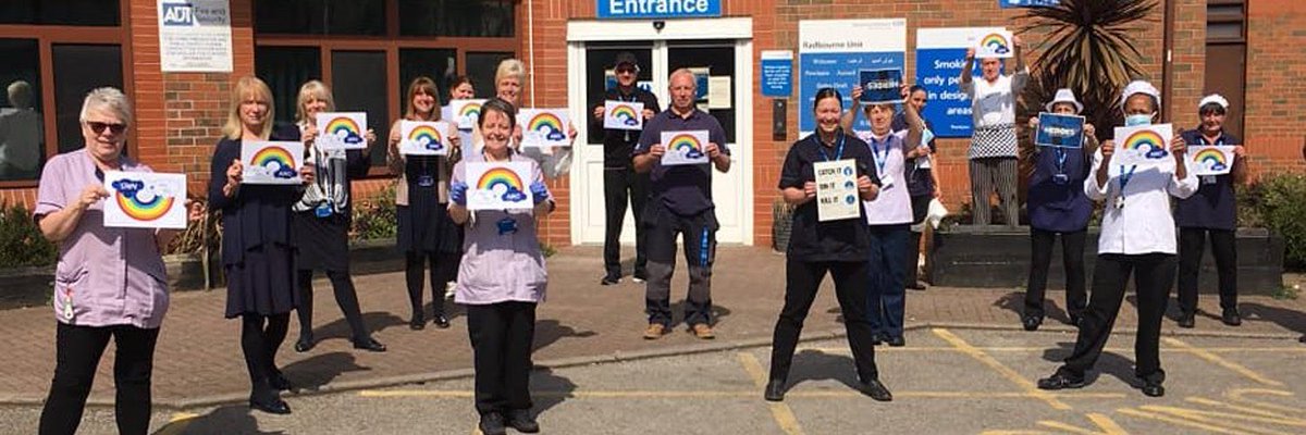 DrAllanJohnston's tweet image. Today for me, marks 18 years working as a doctor in the NHS 🥳

Big thanks to all my patients&amp;amp;colleagues who have taught me so much over the years @RoyalLondonHosp @NHS_ELFT @LeedsandYorkPFT @SHSCFT @derbyshcft 👏🏻👏🏻👏🏻

#NHS #mentalhealth #classof2002 #SportsPsychiatry @TMA_Inter