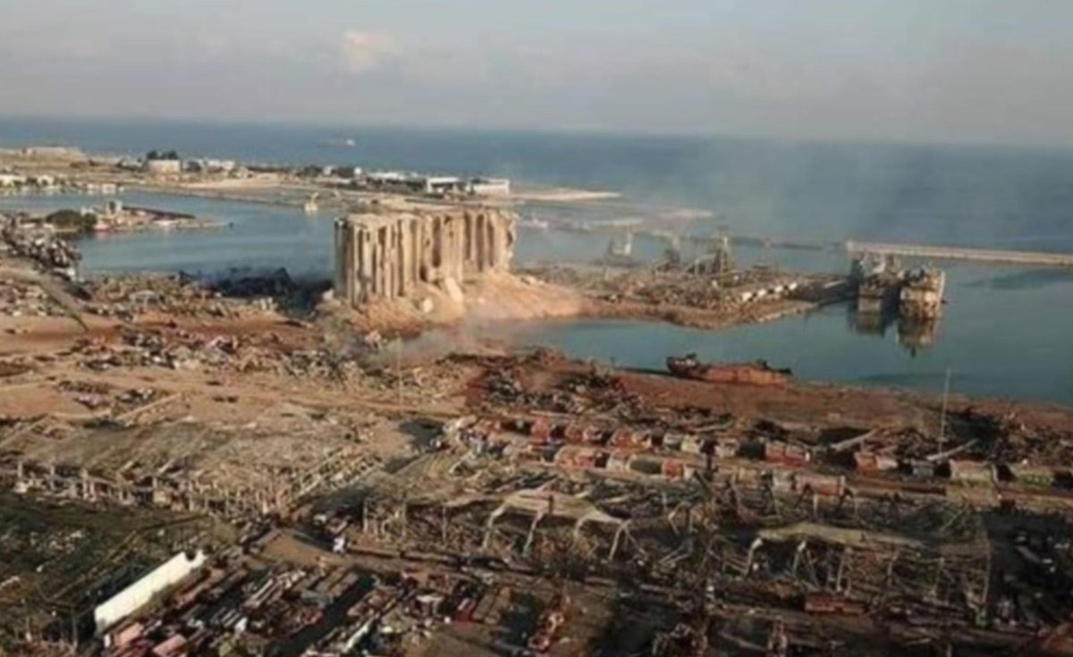 Addendum:Hat tip  @JaygzaLOOK AT THAT. Half the dock is GONE.Absolutely minimal collateral damage. The SHIPS are unharmed!IT WAS A DELIBERATE AND CONTROLLED DEFLAGRATION OF IRANIAN HMX ROCKET FUEL.