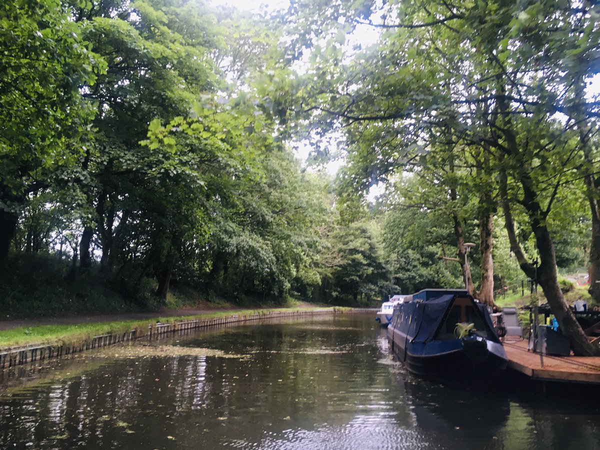 ShellsEllison's tweet image. Day 3. Tackling 26 locks today, gliding through Wigan and hanging out in woodlands and over looking the countryside after we rise 200ft at Wigan’s 22 locks😱raising money for @MindCharity as we go😍