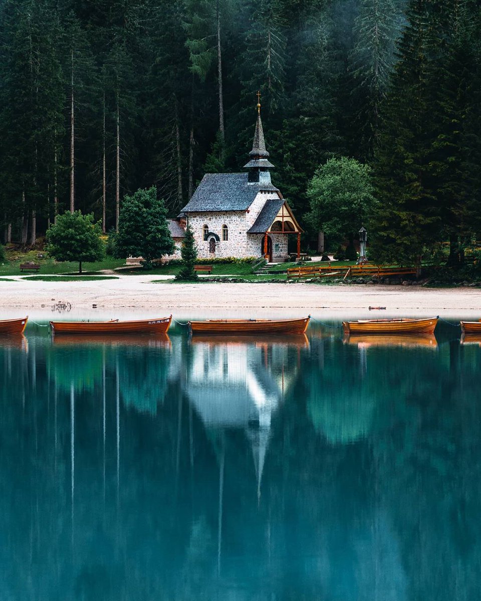 travelvgears's tweet photo. The reflection is amazing! 💙
.
📍 South Tyrol
.
.
.
#italytrip #italy_hidden_gems #italygram #italy_stop #ig_italy #italy #top_italia_photo #igersitalia #ig_italia #italy_photolovers #italy_ig #italia #italya #italian_places #reflectionshotz #reflection https://t.co/lcek2lksPY
