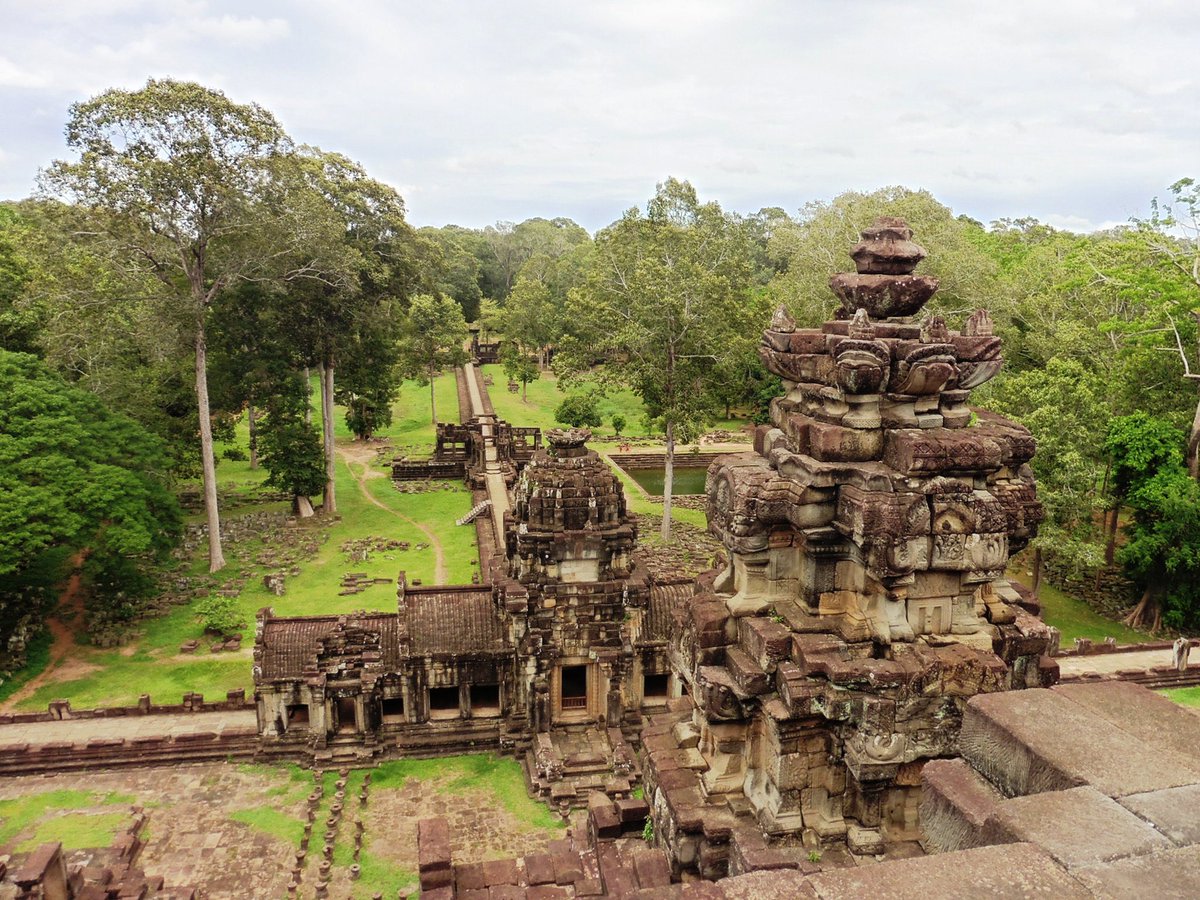 SowannaYun's tweet photo. 9 years ago,after the completion of a decades-long renovation project leading by French archaeologists for a largest Hindu temple before Angkor Wat temple. It reopened in 2011. https://t.co/23lA2KTbGP France paid 10 million euro-$14m for restoration of 11th century Baphuon temple https://t.co/zYpA2sFKGM