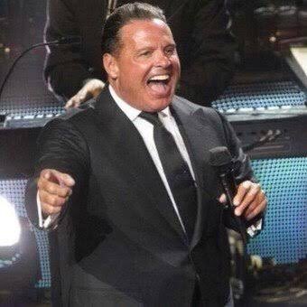 Pompa_Sergio_'s tweet photo. @luceroadr13 Idolo https://t.co/X20dCQcicq