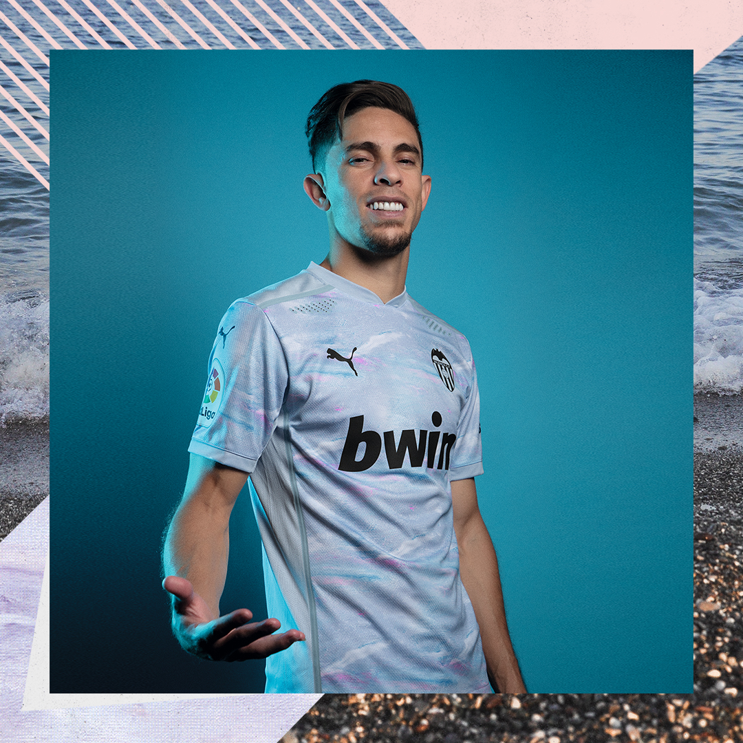 valencia third kit