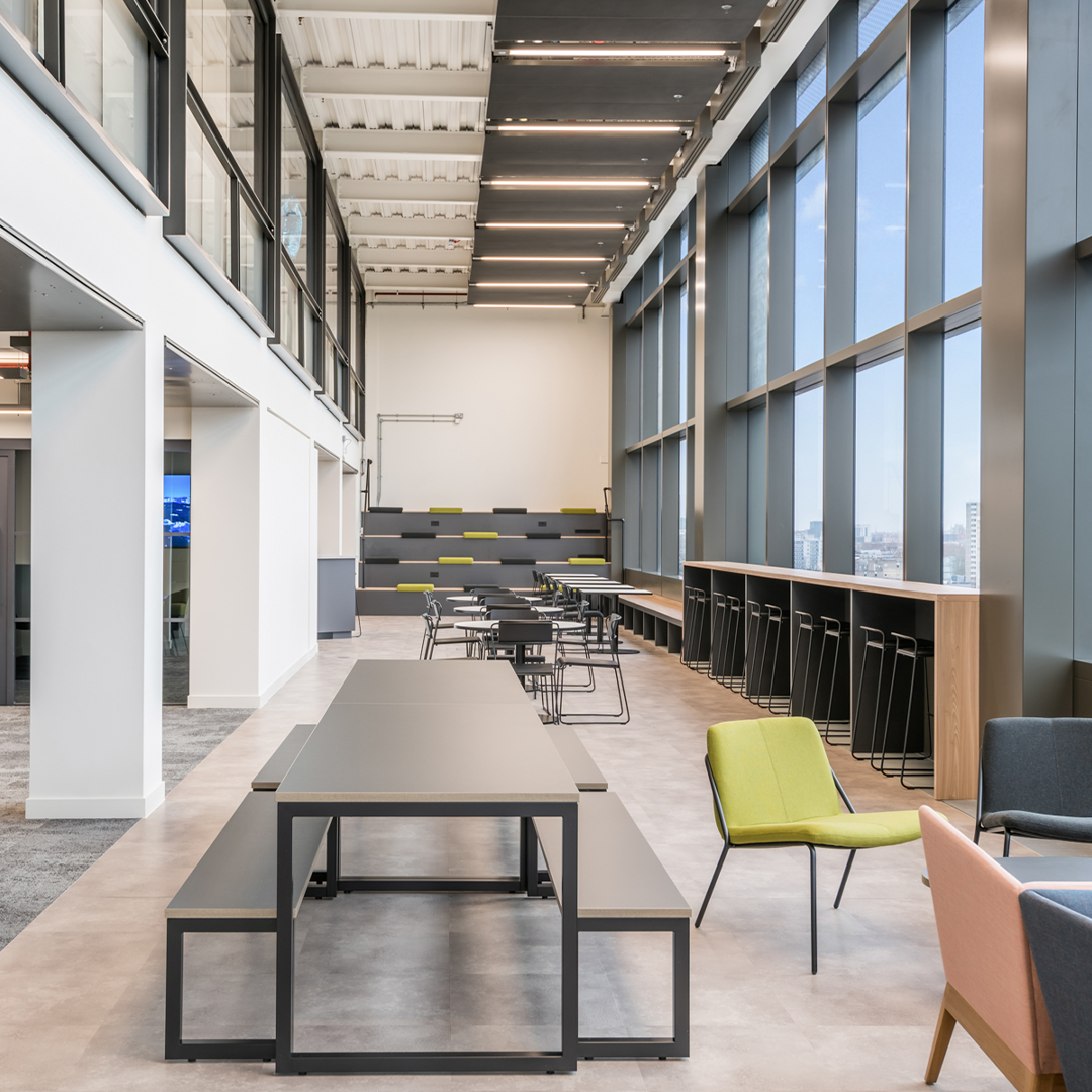 wearethirdway's tweet photo. I’m sure we can all agree, this one takes the cake.
Our interiors team manages to expertly compliment this dreamy London skyline with a super sleek design and neutral colour scheme.
🌸🥝
#ThirdWay #BowerTower #myworkplace #London #designandbuild #backtowork #HybridWorking https://t.co/S3ERbLgISW