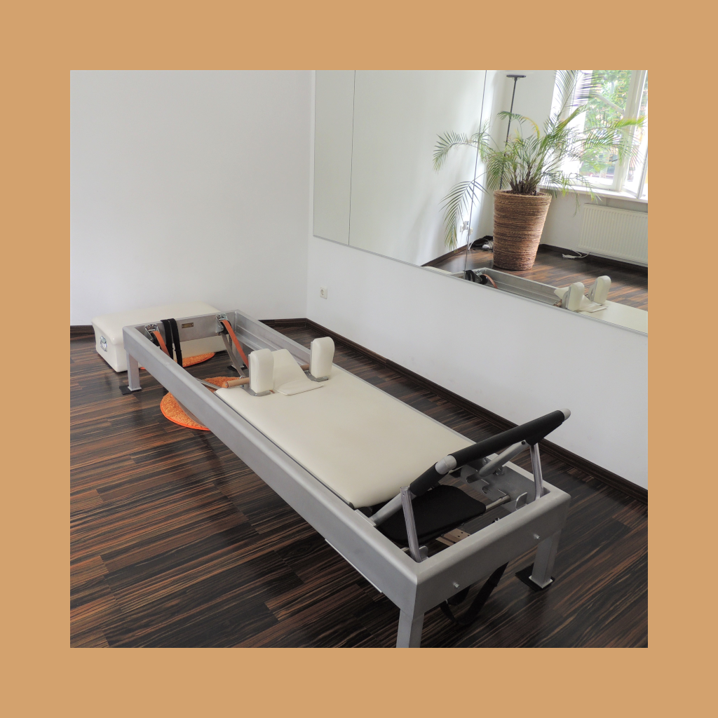 SensoStudio's tweet image. Classical Archive Reformer makes a big difference. Have a test ride either on our 80″ or 86″ with jump board.
#carolyneergin #sensopilates #pilates #pilatesberlin #pilatestime #realpilates #pilatesapparatus #pilatesequipment #pilatesequipments