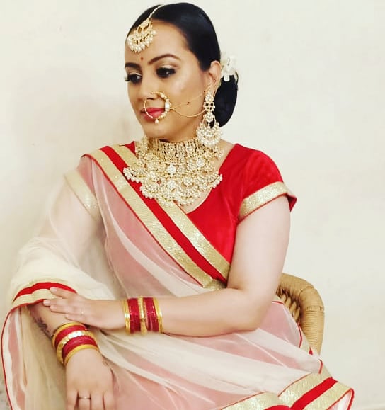 Bhavikamua's tweet image. 1st Online Makeup Webinar 
Day #1 ~  Bridal Makeup 
.
.
.
#onlinemakeup #bhavikamakeupartistry #traditionalmakeuplook #huda #nars #benefit #anastesia #toofaced #facescanada #forever52 #katvond #wedmegood #weddingzin #weddingsutra #shadisaga #olready