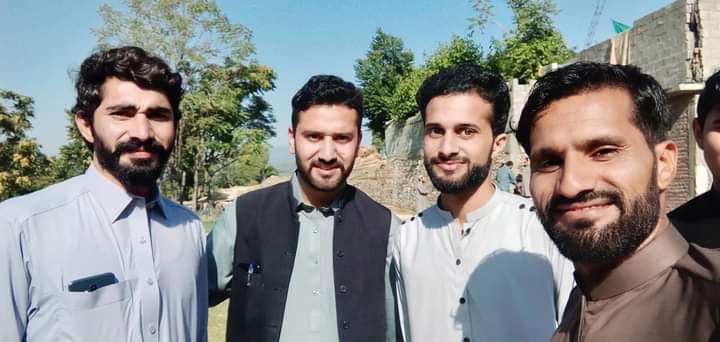 Muhammd68501995's tweet photo. دل تیزاب میں ڈال کر جلا دیجئے۔
لیکن خدا را کسی سے محبت نہ کیجیے https://t.co/POK8XioGCQ