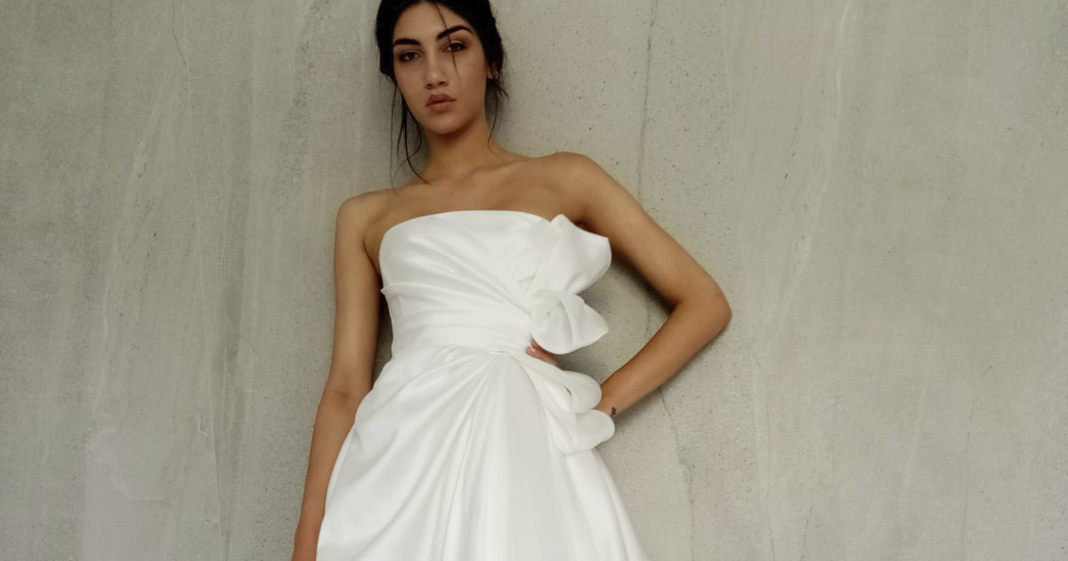MaisonSignore's tweet photo. Stile vintage, raffinatezza innata ed eleganza senza fine.
Tutto questo è la collezione Giovanna Sbiroli 2021 by Maison Signore.
#MaisonSignore #WeddingDress #AbitidaSposa #GiovannaSbiroli https://t.co/ftcw57o0aY