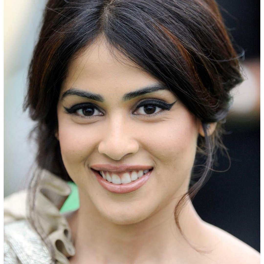 A Very Happy Birthday #GeneliaDSouza 🌈🌻💞✨💫
#HappyBirthdayGeneliaDeshmukh 
@geneliad