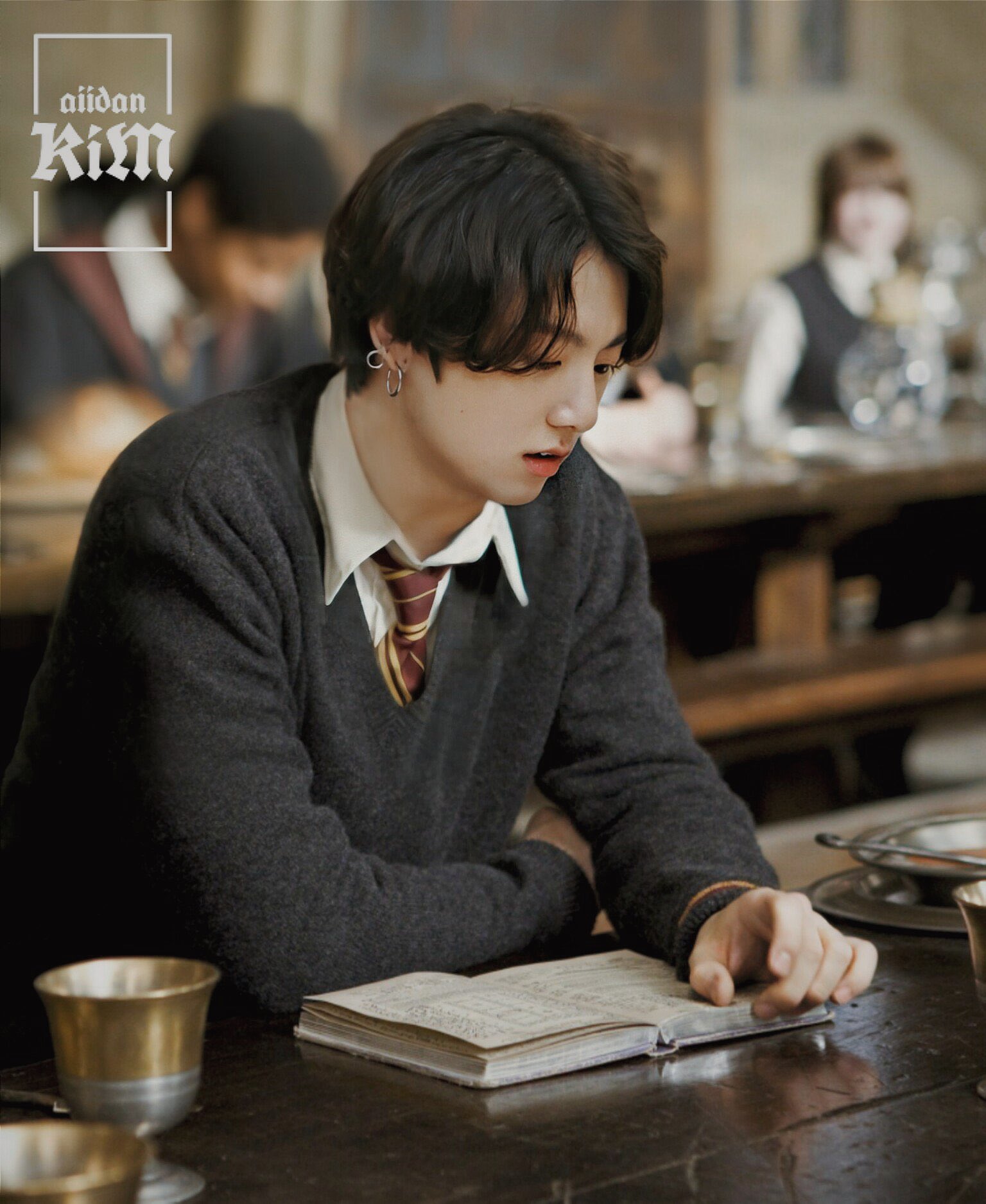 ラリ はぁぁぁああリアルにジョングクがセーター着る男子高校生だったら無理がすぎるくない 欲を言うならキャラメル色のカーディガンを是非とも着てほしい あと袖まくった時にちょっとお高めに見える腕時計とブレスレットを付けててほしい そんでもって