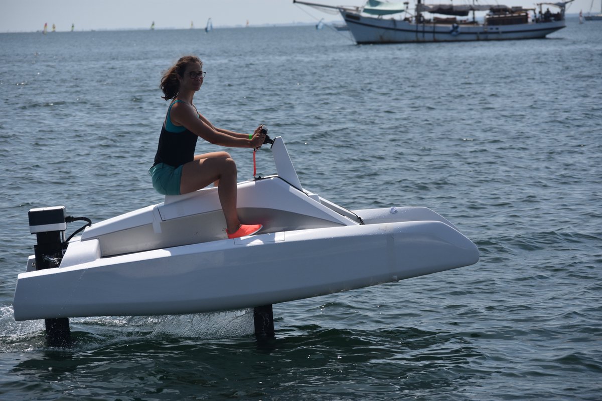 NEOCEAN1's tweet photo. LE POUVOIR DE VOLER SANS VENT 🚀
THE POWER OF FLYING WITHOUT WIND 🚀
#neocean #overboat #overboatbyneocean #foil #ecofrendly #electricboat #ocean #nature #zeroemission #smartboat #innovation #lifestyle #technology #nature #savetheplanet #yachtlife #futuriselectric https://t.co/suoer89xJ3