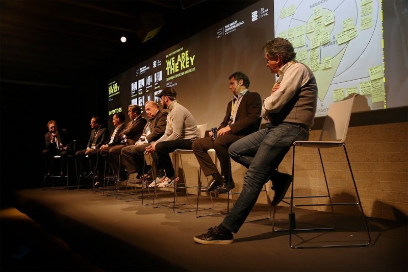 10Decoracion's tweet photo. El futuro del #RealEstate a debate . #Wearethekey.  Resumen de la jornada “Real Estate Future Trends 2020” organizado por @3gsmartgroup. con más de 50 ponentes #retail  #workplace  #hospitality #residencial  alternativos e #inversores.  https://t.co/xhT8PlkA5B https://t.co/QDL8qNeJCz