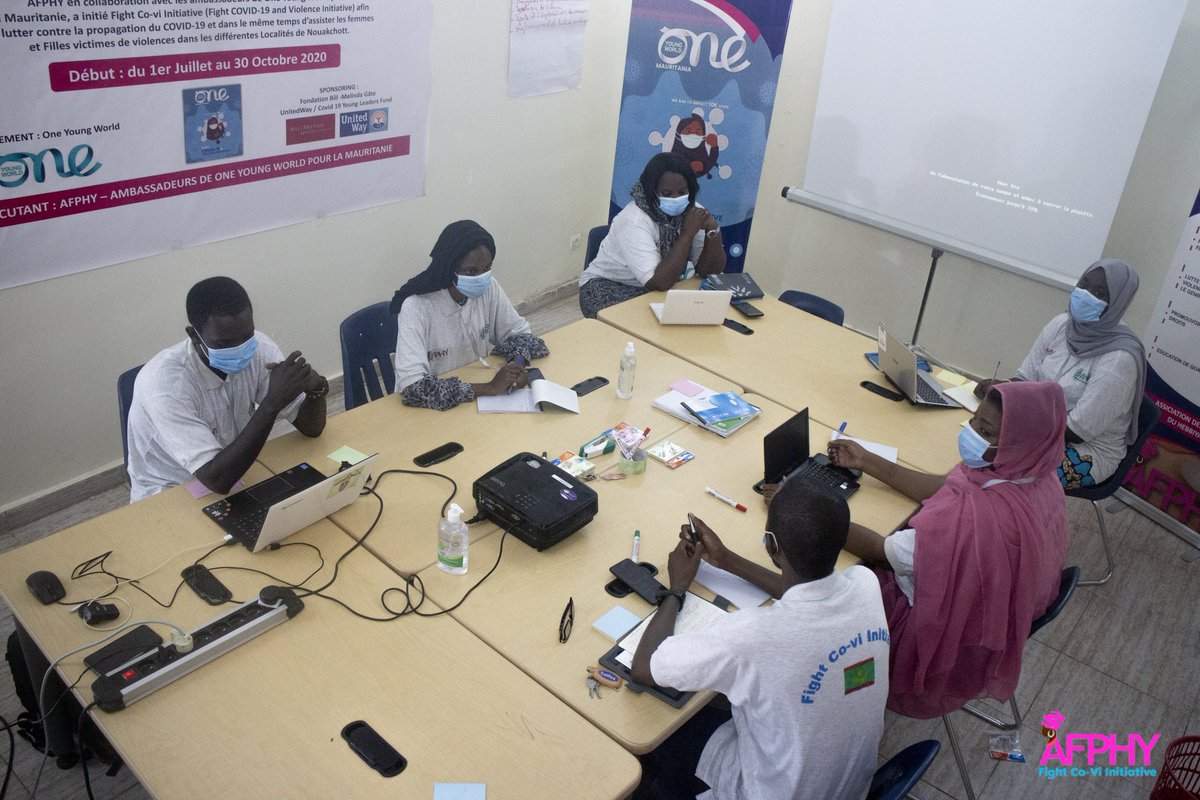 AFPHY1's tweet photo. Séance de travail 
Team AFPHY en collaboration avec les Ambassadeurs One Young world Mauritanie.

Projet Fight Co-Vi Initiative

#OYWAction 
#OYWambassadors 
#AFPHY
#FightCoViInitiative https://t.co/R3Gv203sTp
